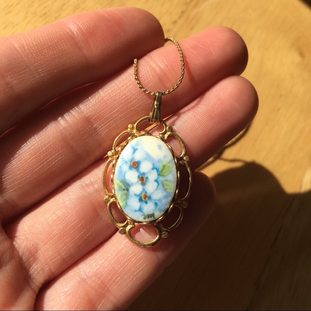 Vintage Floral Necklace